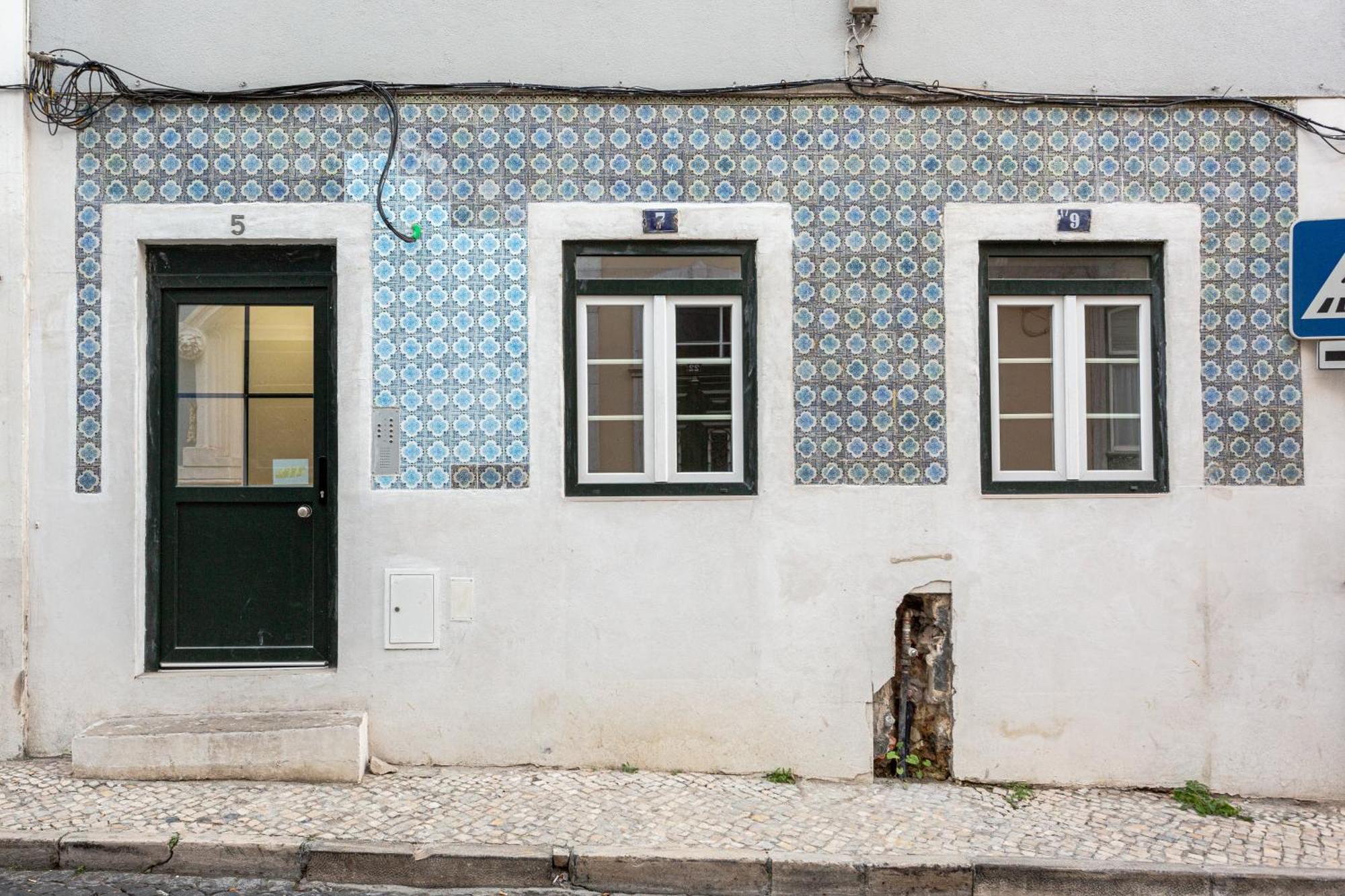 Joivy Minimalistic Apt W Patio In Principe Real Lisboa Exteriör bild